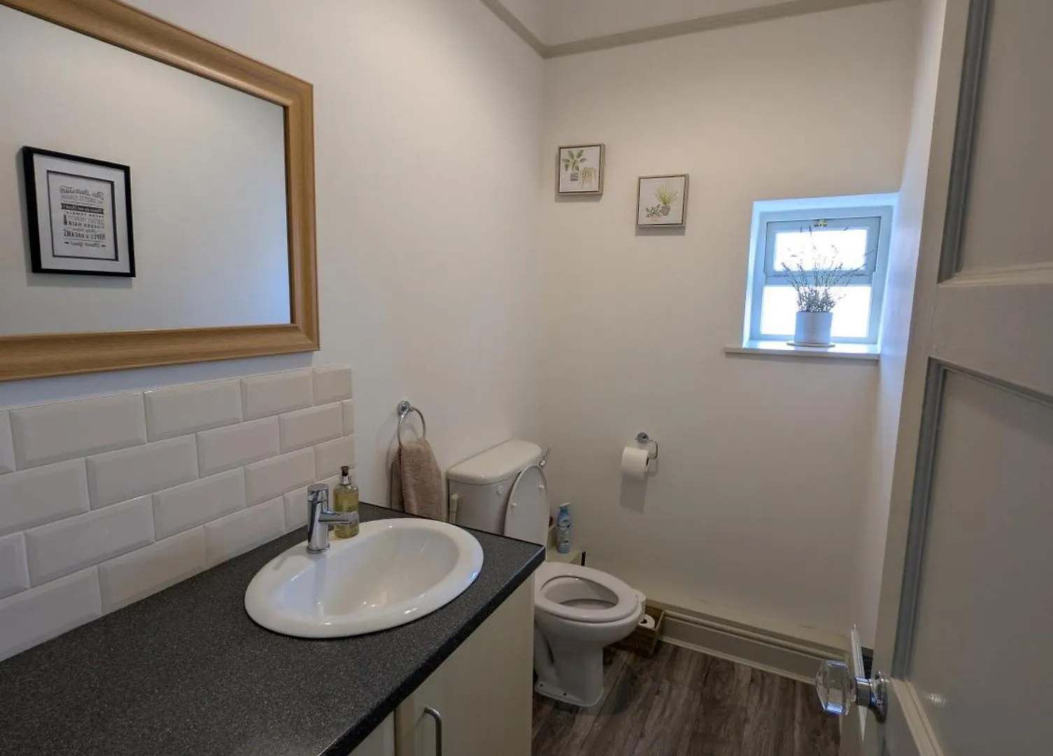 Two Apartments For Larger Group Pickering 0*,