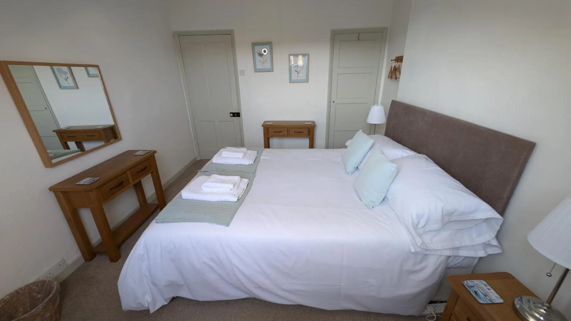 Two Apartments For Larger Group Pickering